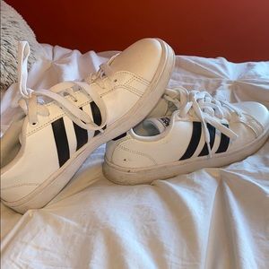 women’s adidas size 7.5! gently used